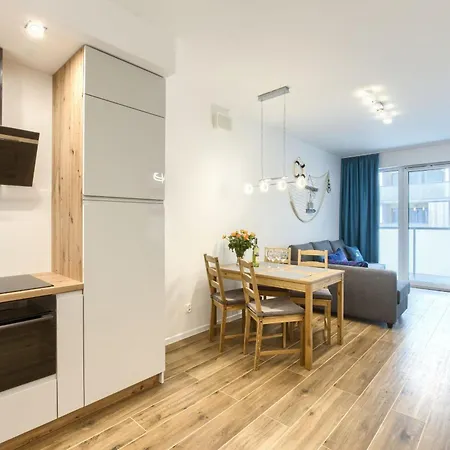 Przystan Bosmana-apartamenty Kasprowicza * Kołobrzeg